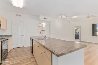 Photo #2: 6572314 Listing