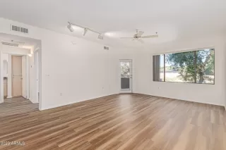 Photo #4: 6572314 Listing