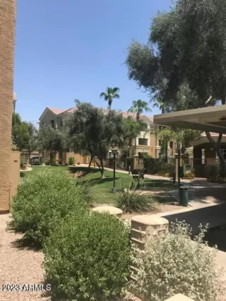 Photo #4: 6572611 Listing