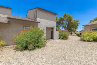 Photo #3: 6572901 Listing