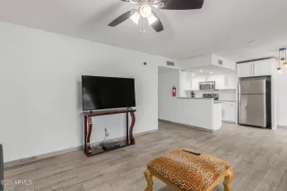 Photo #3: 6573192 Listing 