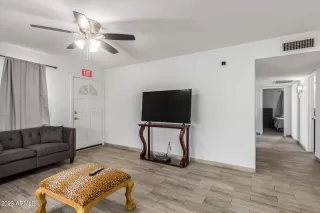 Photo #4: 6573192 Listing 