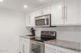 Photo #6: 6573192 Listing 
