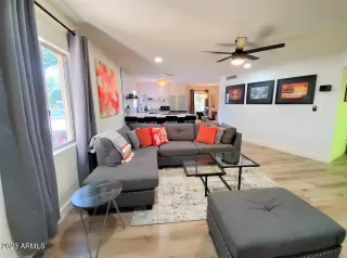 Photo #2: 6573570 Listing