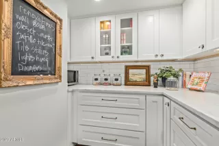 Photo #2: 6574030 Listing