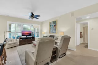 Photo #5: 6574075 Listing