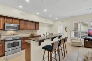 Photo #6: 6574075 Listing