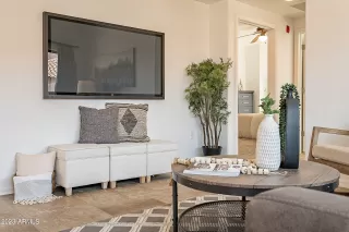 Photo #5: 6574162 Listing