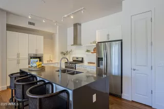 Photo #2: 6574208 Listing