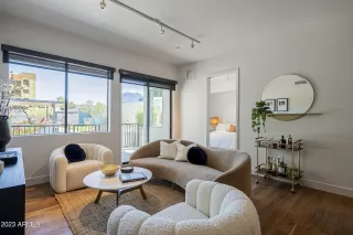 Photo #6: 6574208 Listing