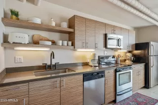 Photo #2: 6574245 Listing 