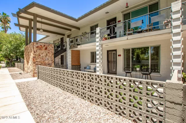 MLS: 6574859 Condo For Sale