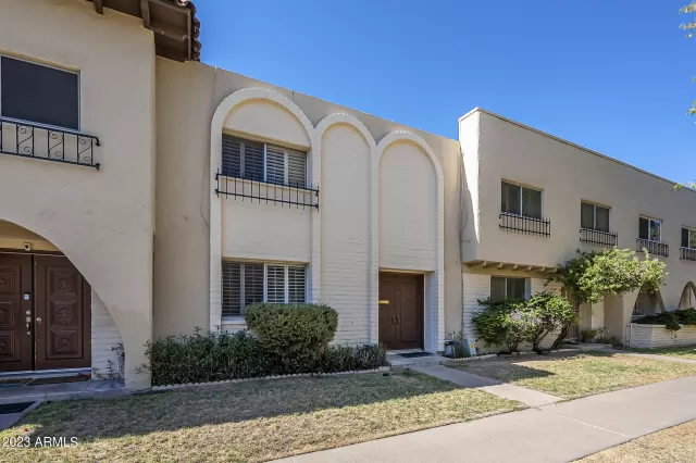 MLS: 6574861 Condo For Sale