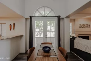 Photo #6: 6574871 Listing