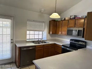 Photo #4: 6574998 Listing