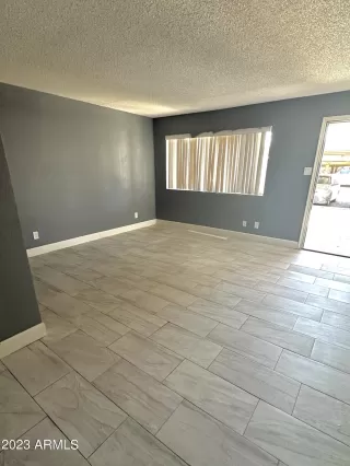 Photo #2: 6575129 Listing