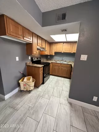 Photo #4: 6575129 Listing