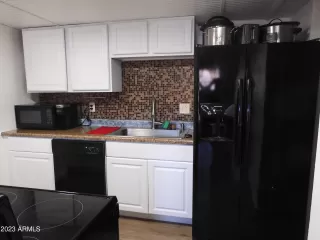 Photo #2: 6575231 Listing