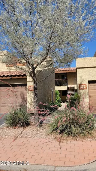 Photo #2: 6575411 Listing