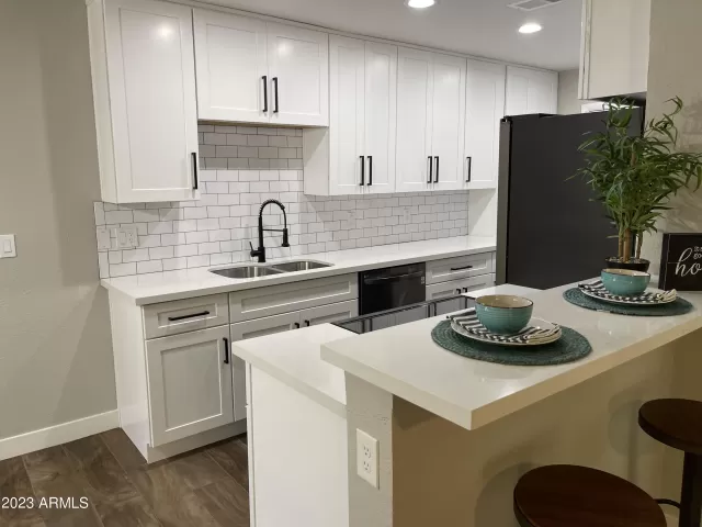 MLS: 6575417 Condo For Sale