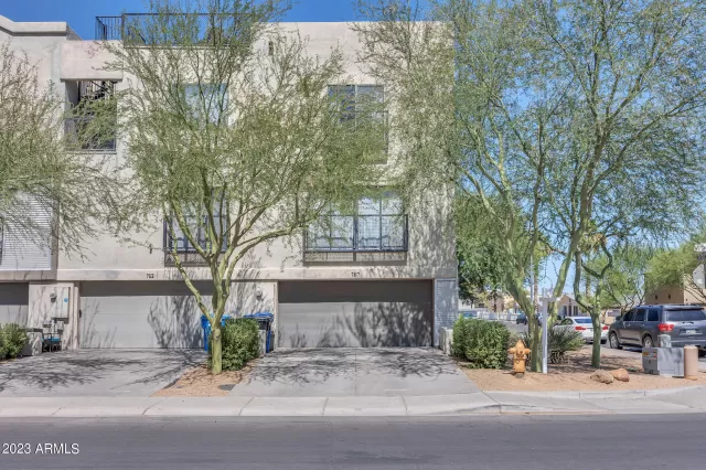 MLS: 6575484 Condo For Sale