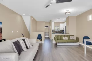 Photo #6: 6575484 Listing