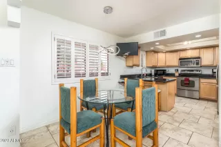 Photo #3: 6575608 Listing 