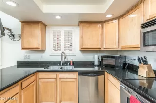 Photo #6: 6575608 Listing 