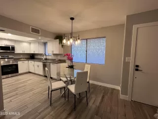 Photo #5: 6575774 Listing 