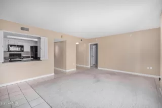 Photo #5: 6575816 Listing 