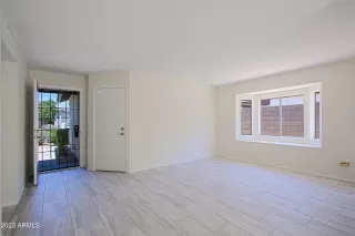 Photo #4: 6576010 Listing