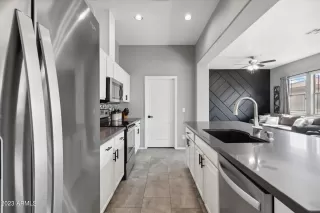 Photo #3: 6576213 Listing