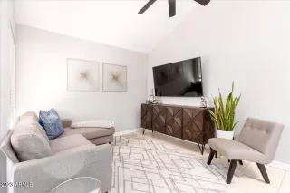 Photo #2: 6576278 Listing