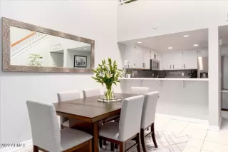 Photo #5: 6576278 Listing