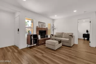 Photo #2: 6576401 Listing