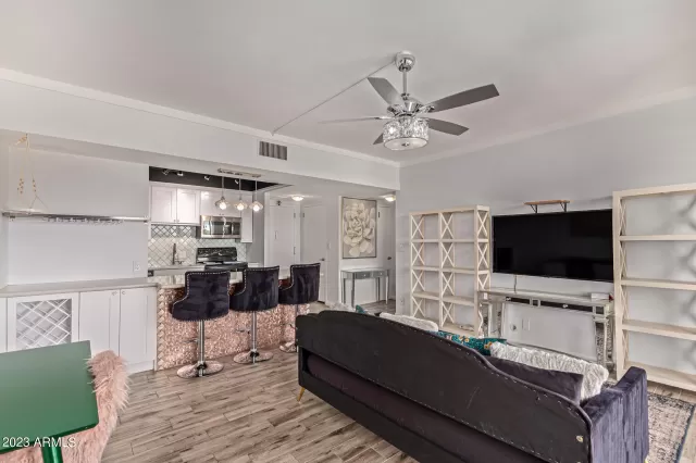 MLS: 6576435 Condo For Sale