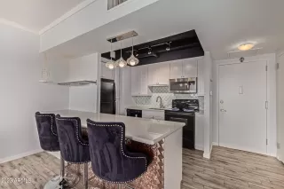 Photo #5: 6576435 Listing