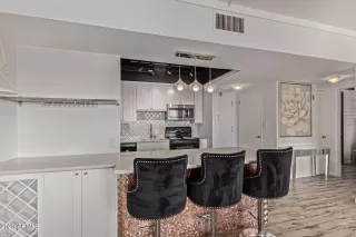 Photo #6: 6576435 Listing