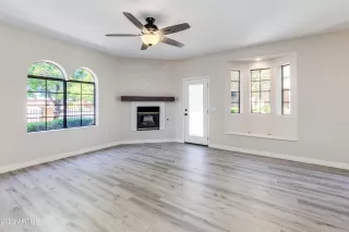 Photo #6: 6576458 Listing