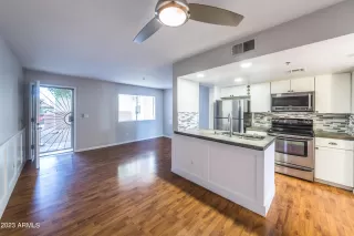 Photo #3: 6576570 Listing 