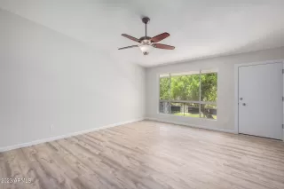 Photo #5: 6576587 Listing 