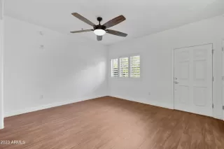 Photo #5: 6576642 Listing