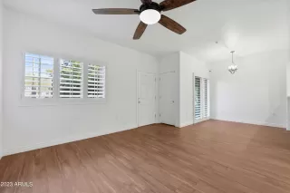 Photo #6: 6576642 Listing