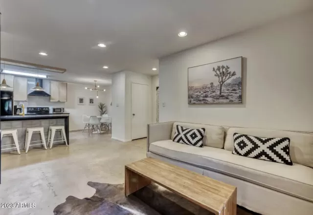 MLS: 6576803 Condo For Sale