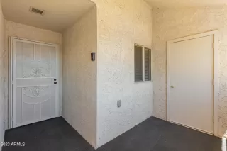 Photo #3: 6576990 Listing