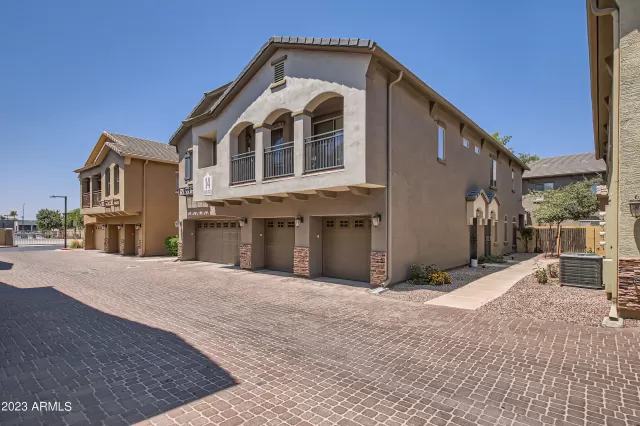 MLS: 6577138 Condo For Sale