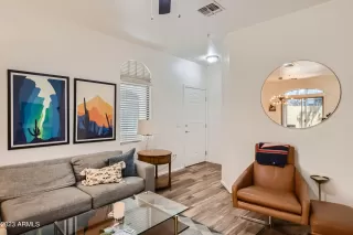 Photo #3: 6577138 Listing 