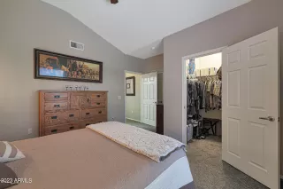 Photo #3: 6577298 Listing