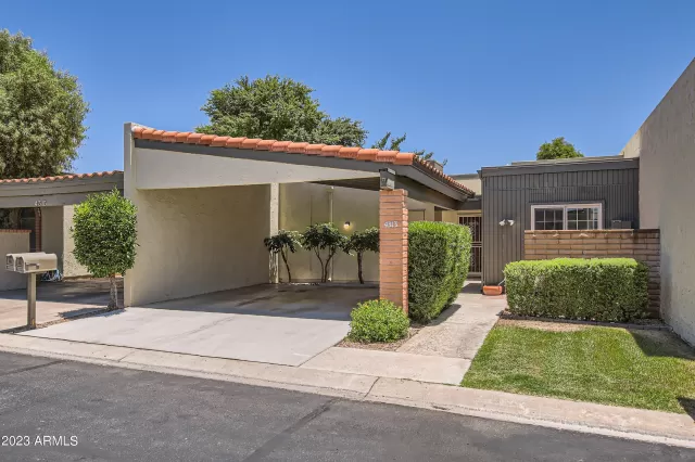 MLS: 6577343 Condo For Sale
