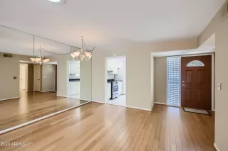 Photo #3: 6577343 Listing 